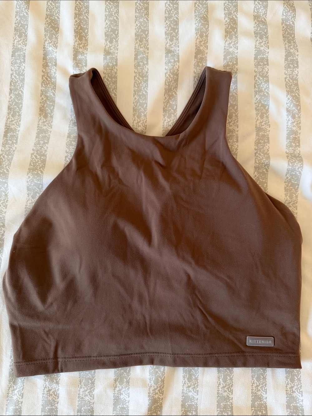 Kittenish Brown High-Neck Stretch Sports Bra